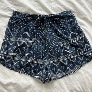 A&F flowy shorts